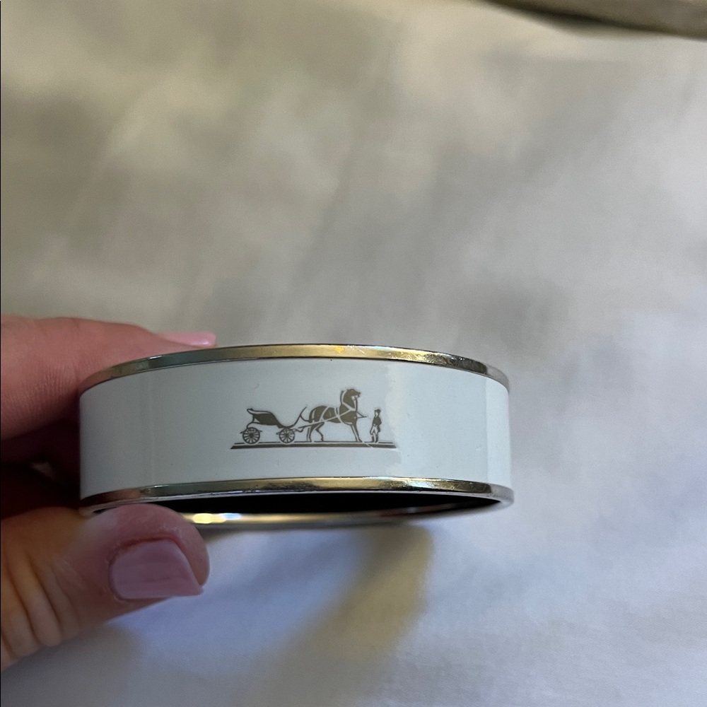 Hermès White and Silver Bangle